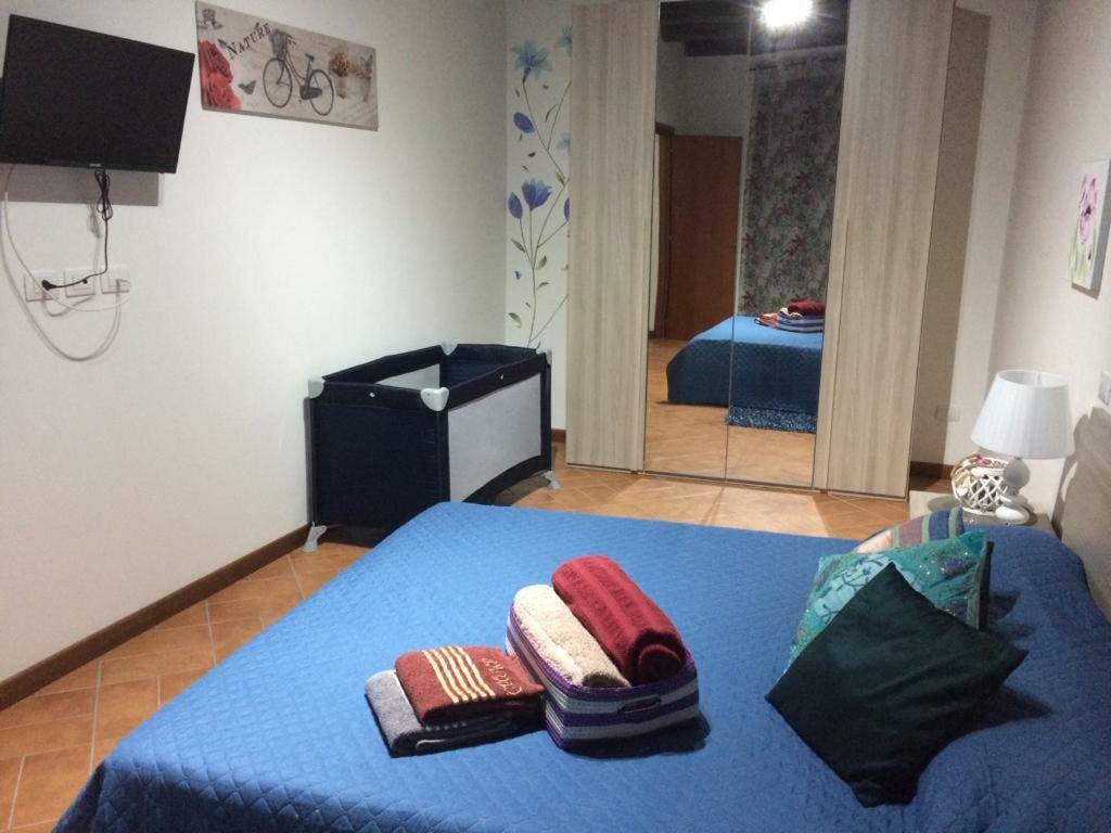 Appartamento Via G Mameli 94 スポレート エクステリア 写真